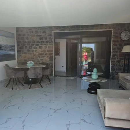 Glaroi 4 * Pefkochori