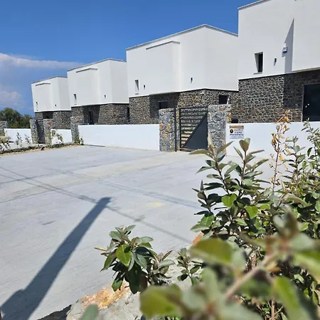 Glaroi 4 Villa