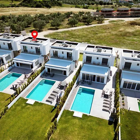 Villa Glaroi 4 *