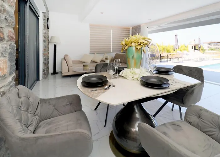 Glaroi 4 * Pefkohóri